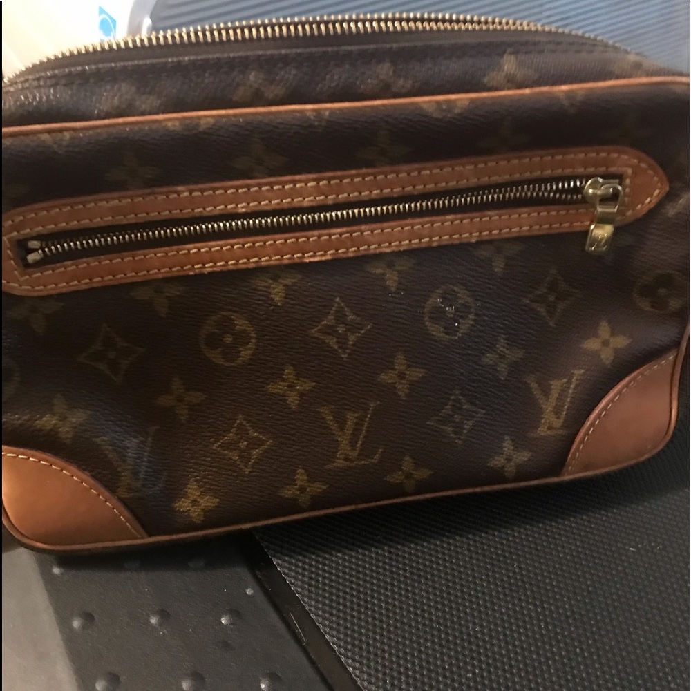 Auth Louis Vuitton Dragonne